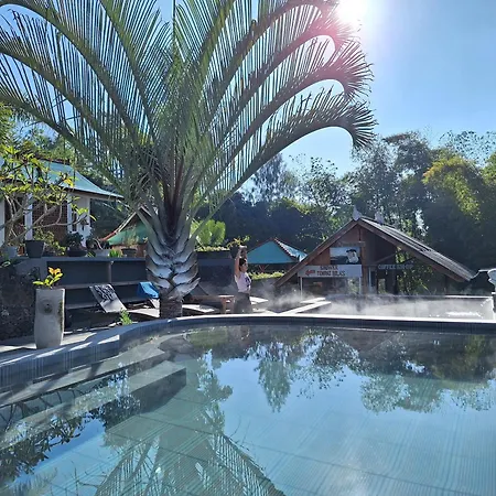 Black Lava Hostel&Lodge